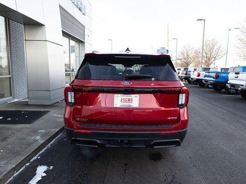 Certified 2025 Ford Explorer ST-Line w/ Premium Package image 4