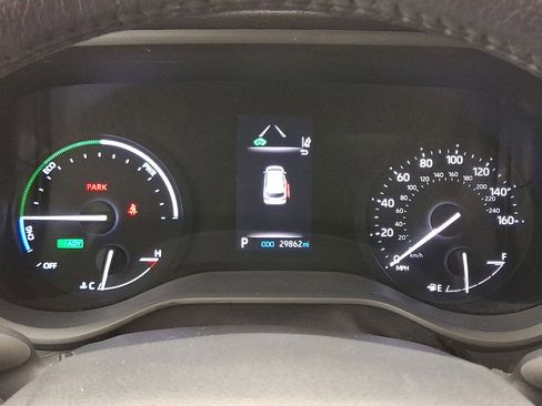 Used 2022 Toyota Sienna XLE FWD image 19