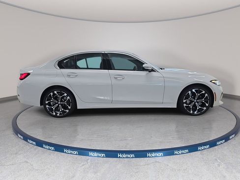Used 2025 BMW 330i Sedan w/ M Sport Package image 6