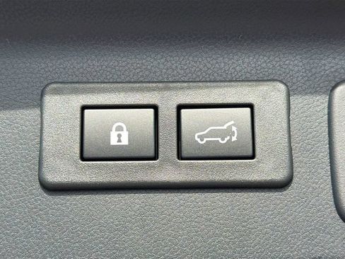 Used 2026 Subaru Forester Premium AWD/4WD image 13