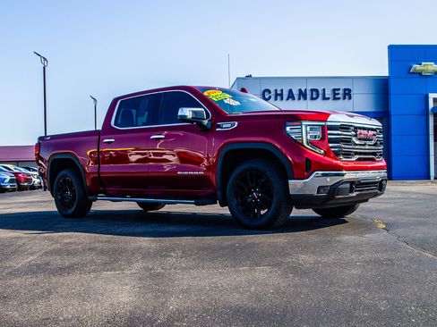 Used 2023 GMC Sierra 1500 SLT w/ SLT Premium Plus Package AWD/4WD image 9