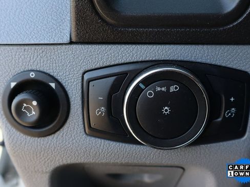 Used 2018 Ford Transit 350 XL image 17