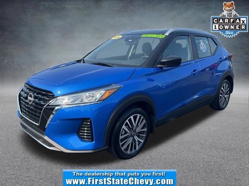 Used 2024 Nissan Kicks SV FWD image 1