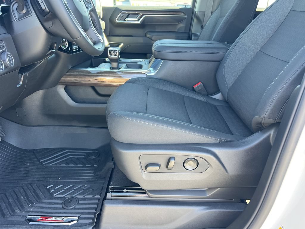 New 2026 Chevrolet Silverado 1500 RST AWD/4WD image 17