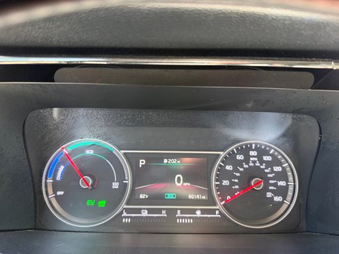 Used 2023 Kia Sorento EX FWD image 10
