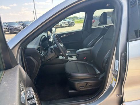 Used 2024 Ford Escape ST-Line w/ Equipment Group 301A FWD image 11