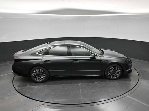 New 2026 Hyundai Sonata Limited FWD image 35