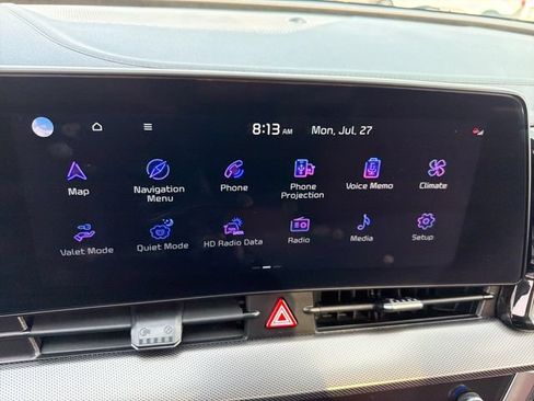 Used 2025 Kia Sportage SX FWD image 18