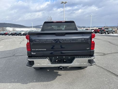 Used 2022 Chevrolet Silverado 1500 LT image 6