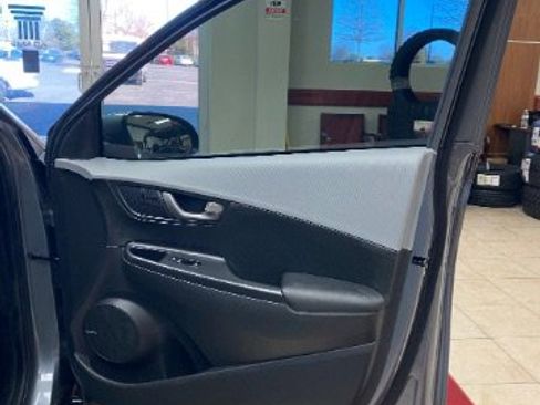 Used 2021 Hyundai Kona Ultimate image 10