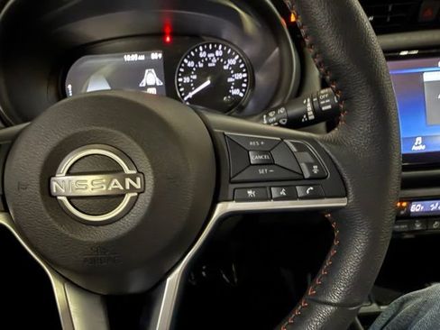 Used 2023 Nissan Kicks SR w/ SR Premium Package FWD image 16