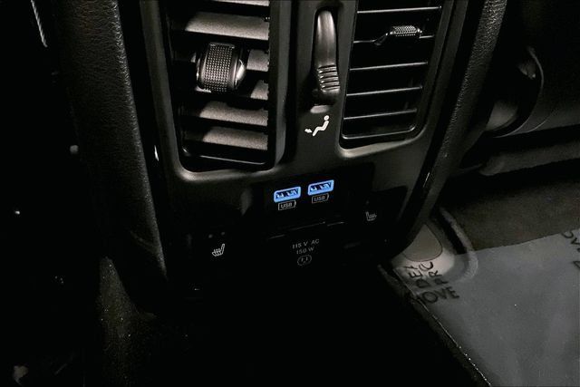 Used 2025 Dodge Durango R/T w/ Tow 'N Go Package AWD/4WD image 32