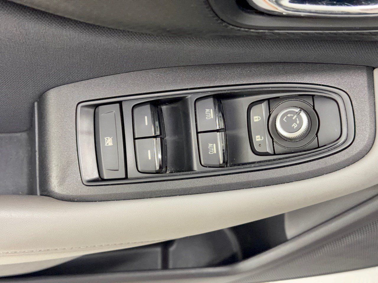 Used 2020 Subaru Outback Premium AWD/4WD image 15