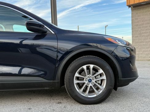 Used 2021 Ford Escape SE image 7