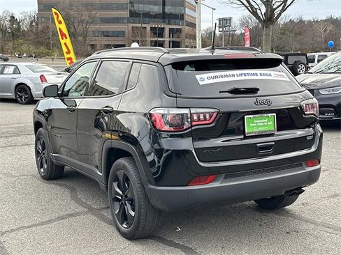 Used 2021 Jeep Compass Latitude image 4