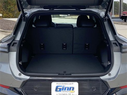 New 2026 Chevrolet Equinox EV LT image 24