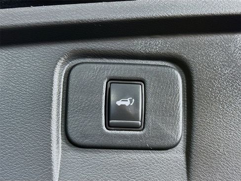 Certified 2020 Nissan Murano SL w/ Moonroof Package image 32