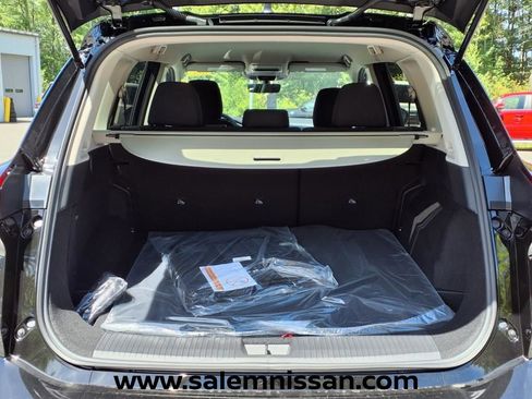 Used 2026 Nissan Rogue S AWD/4WD image 6