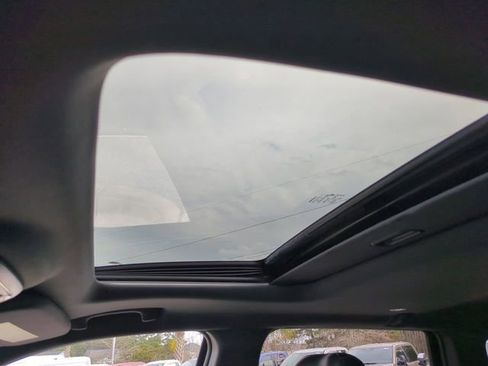 Used 2016 Jeep Grand Cherokee Limited image 21