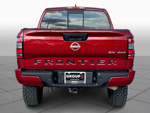 Used 2022 Nissan Frontier SV image 8