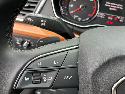 Used 2023 Audi Q5 2.0T Premium w/ Convenience Package image 27