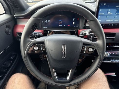 Certified 2025 Lincoln Corsair Reserve w/ Equipment Group 202A image 11