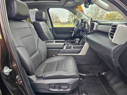 Used 2023 Toyota Tundra Limited image 10