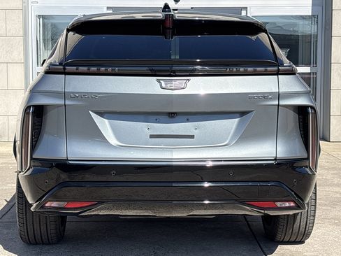 Used 2024 Cadillac Lyriq Luxury w/ LPO, Floor Liner Package image 7