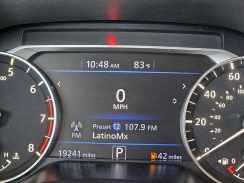 Used 2025 Nissan Altima 2.5 SV FWD image 10