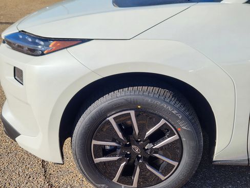 New 2026 Subaru Solterra Premium AWD/4WD image 9