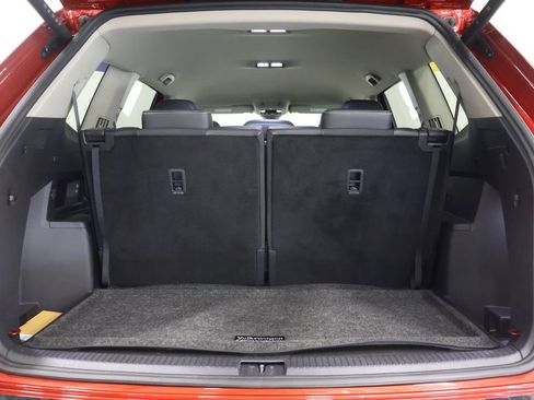 Used 2024 Volkswagen Atlas SE image 28