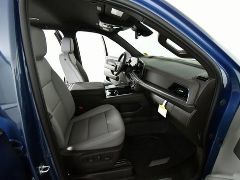 New 2026 Chevrolet Suburban LT w/ Comfort Package image 22