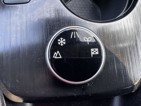 Used 2023 Nissan Rogue SV AWD/4WD image 29