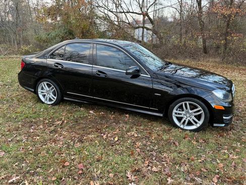 Used 2012 Mercedes-Benz C 250 Sedan w/ Comand Single Disc Pkg image 60