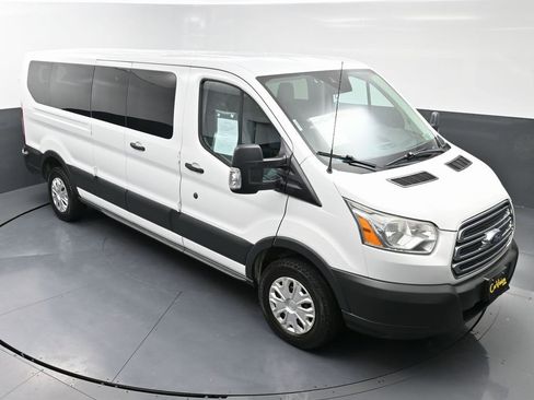 Used 2015 Ford Transit 350 XLT image 40