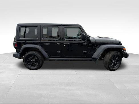 Used 2023 Jeep Wrangler Willys image 8