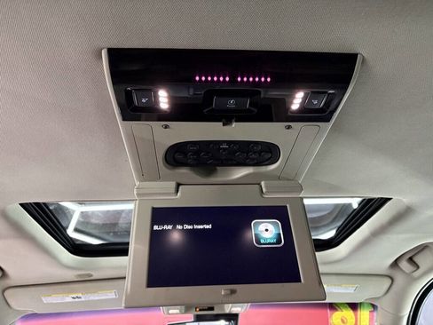 Used 2016 Chevrolet Suburban LTZ image 13