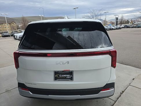 New 2026 Kia Carnival image 5