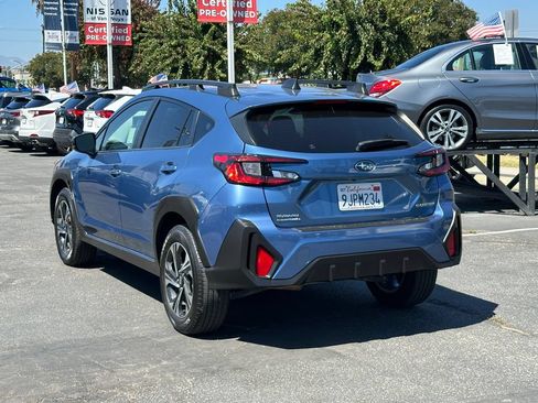Used 2024 Subaru Crosstrek 2.0i Premium w/ Crosstrek Mirror Package AWD/4WD image 4