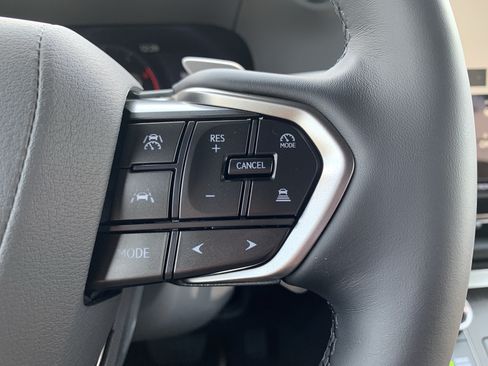 Used 2026 Lexus GX 550 AWD/4WD image 20
