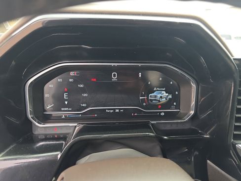 Used 2025 GMC Sierra 1500 SLT w/ SLT Premium Plus Package image 21