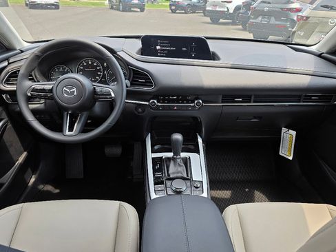 New 2025 MAZDA CX-30 AWD 2.5 S w/ Preferred Package image 2