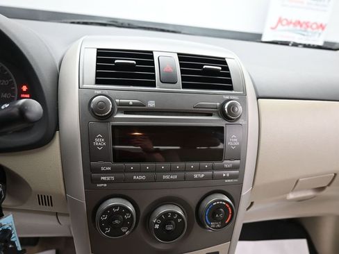 Used 2011 Toyota Corolla LE image 20