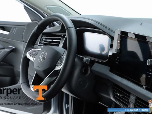 Used 2025 Volkswagen Jetta SE w/ Sunroof Package FWD image 34