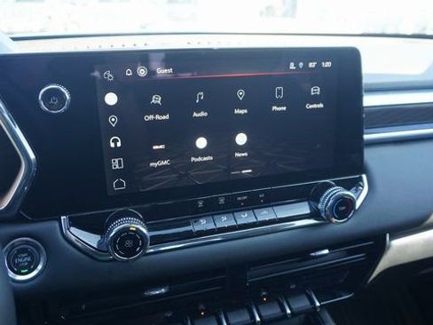 New 2025 GMC Canyon Elevation image 27