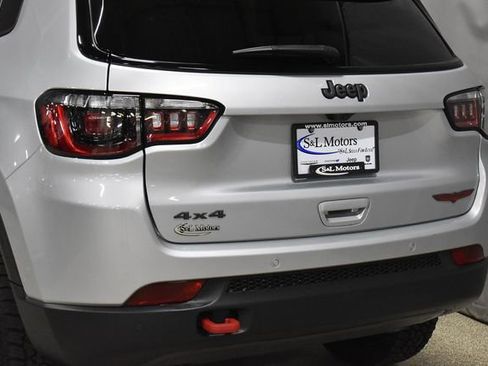 New 2025 Jeep Compass Trailhawk w/ Sun & Sound Group image 9