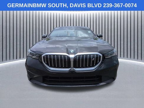 Certified 2024 BMW i5 eDrive40i w/ Premium Package RWD image 10