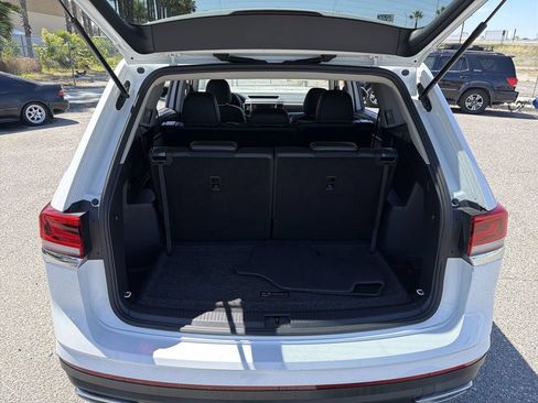 Used 2023 Volkswagen Atlas SE FWD image 19