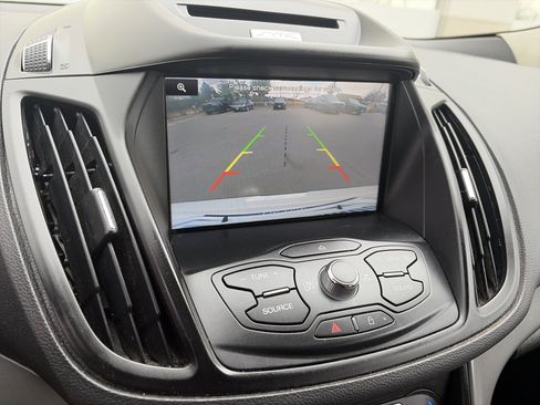 Used 2015 Ford Escape SE w/ Equipment Group 201A AWD/4WD image 22