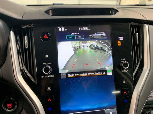 Used 2025 Subaru Outback Limited image 5